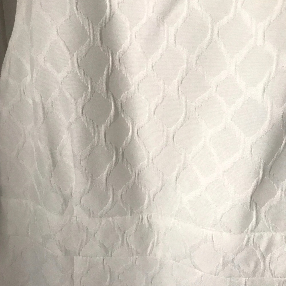 CREAM SHIFT DRESS - Picture 2 of 7